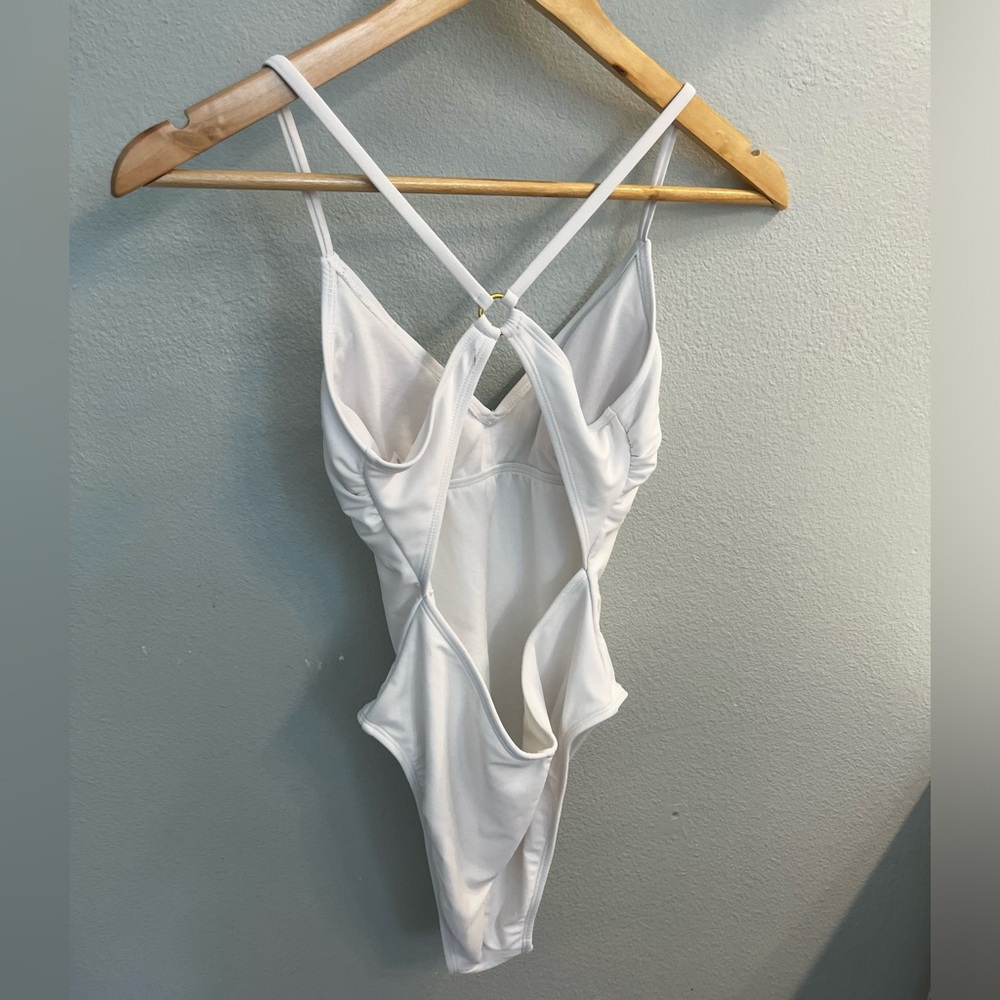 Shade and shore white one piece swimsuit nwot size small - Picture 3 of 8